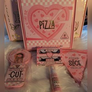 P.Louise.. Pizza My Heart Makeup Box 🍕Brand New 💎